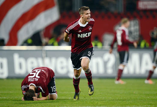 Jubel v.l. Timm Klose, Per Nilsson (Nuernberg)