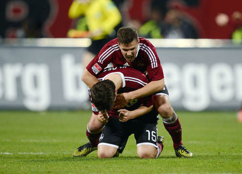 Jubel v.l. Timm Klose, Per Nilsson (Nuernberg)
