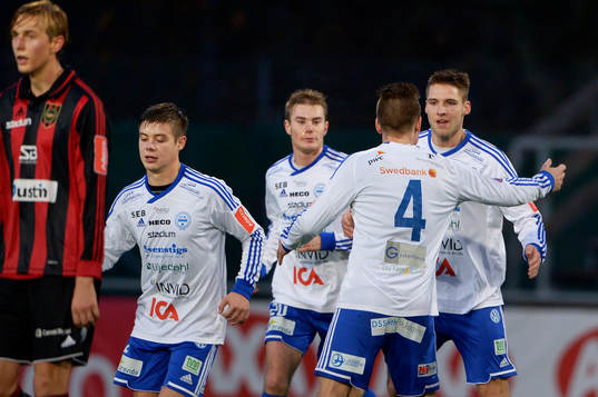 Joel Löw gör 1-1 för Värnamo