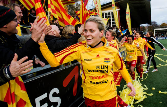 Lisa Dahlqvist och Tyresö hyllas av publiken