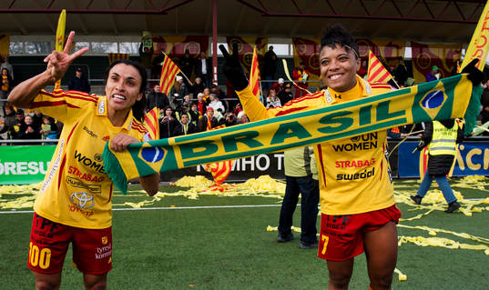 Marta Vieira da Silva, Elaine Moura, Tyresö