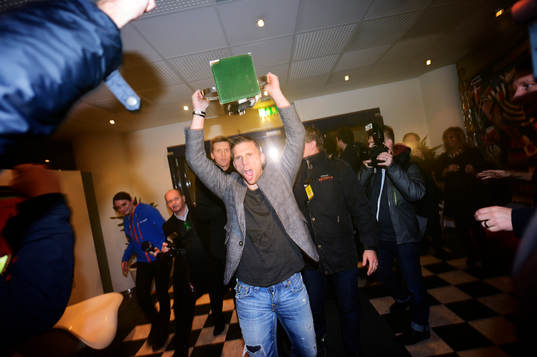 Anders Svensson i Elfsborg firar segern i Borås