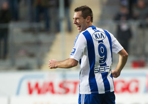 Stefan Selakovic, IFK Göteborg, gör 1-0 på frispark i