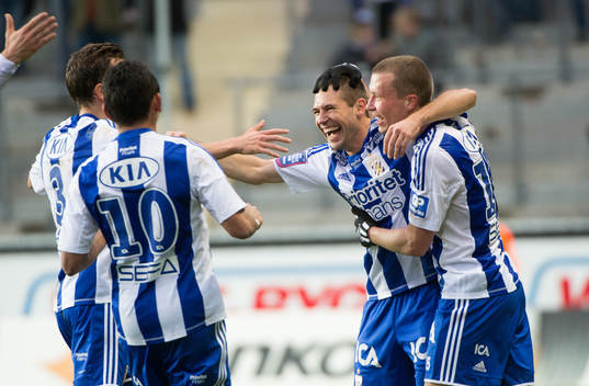Stefan Selakovic, IFK Göteborg, gör 1-0 på frispark i