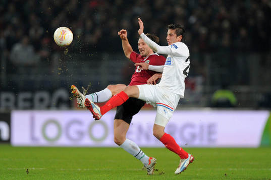 v.l. Christian Schulz (96), Alejandro Bedoya