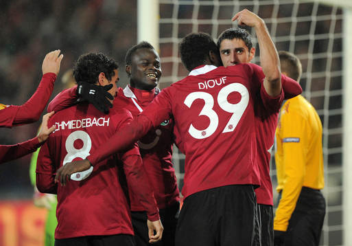 0 Jubel v.l. Mario Schmiedebach, Didier Ya Konan,