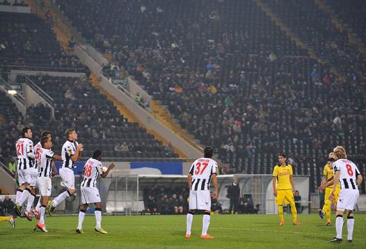 1:0 Tor durch Raul Bobadilla