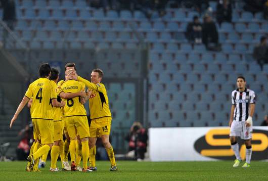 Alevander Farnerud  jubelt nach dem 1:2 Tor