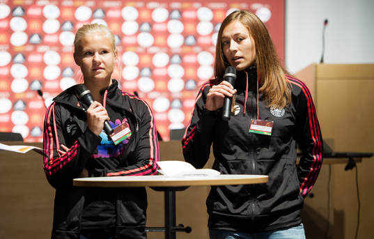 Pernille Harder, Marianne Gajhede Knudsen, Danmark