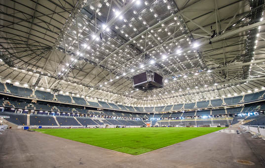 Gräset rullas ut på Sverige nya Nationalarena