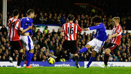 Football - Everton v Sunderland - Barclays Premier League -