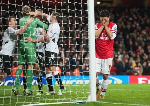 Football - Arsenal v Fulham - Barclays Premier League -