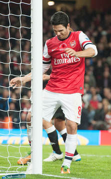 Football - Arsenal v Fulham - Barclays Premier League -