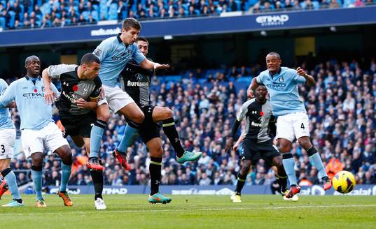 Football - Manchester City v Tottenham Hotspur - Barclays