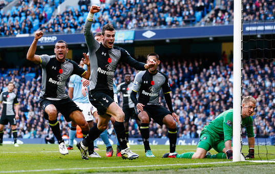 Football - Manchester City v Tottenham Hotspur - Barclays