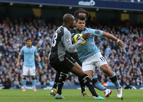 Football - Manchester City v Tottenham Hotspur - Barclays