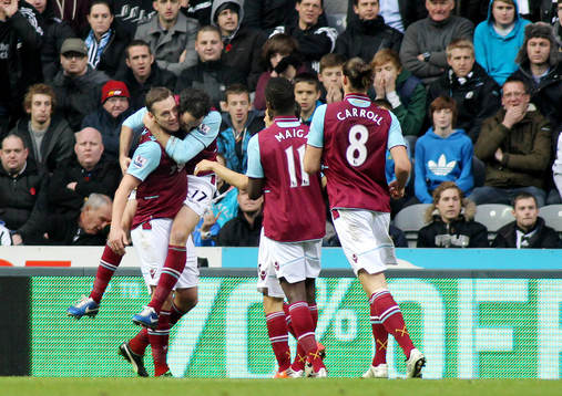 Football - Newcastle United v West Ham United - Barclays