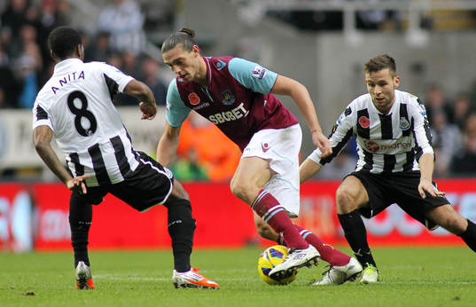 Football - Newcastle United v West Ham United - Barclays