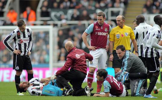 Football - Newcastle United v West Ham United - Barclays