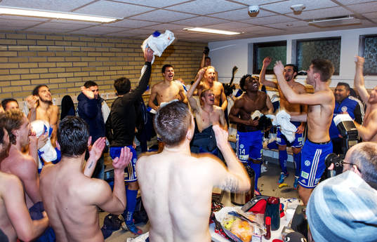 Värnamo firar i omklädningsrummet