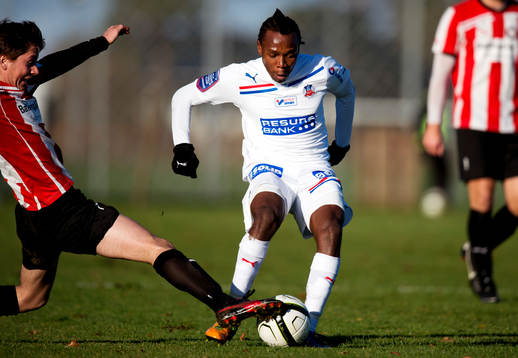 Niklas Kronström, Höllviken,  May Mahlangu, Helsingborg