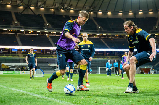 Bläddra bland fler bilder av Fotboll, Sverige, Presskonferens