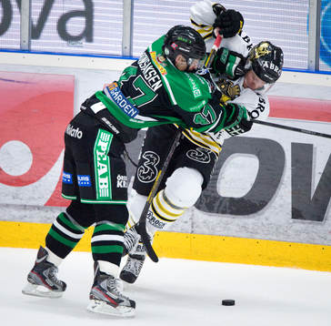 Alexander Bonsaksen, Rögle, trycker till en AIK-are
