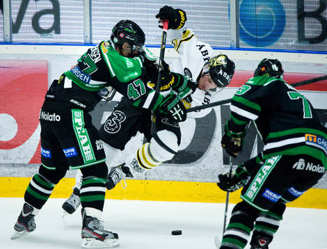 Alexander Bonsaksen, Rögle, trycker till en AIK-are