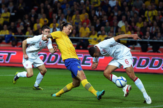 Zlatan Ibrahimovic, Sverige, gör 1-0 och första målet