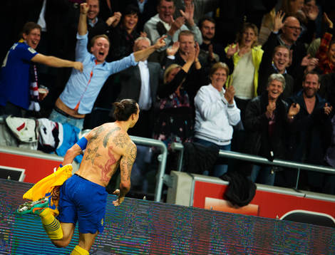 Zlatan Ibrahimovic, Sverige, jublar
