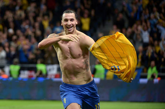 Zlatan Ibrahimovic, Sverige, gör 4-2, jubel