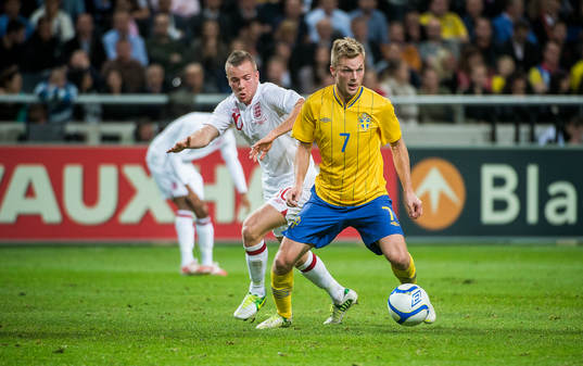 Sebastian Larsson, Sverige och Tom Cleverley, England