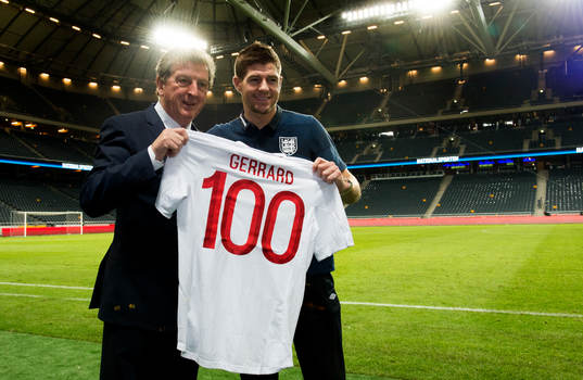 Roy Hodgson, förbundskapten England, Steven Gerrard med