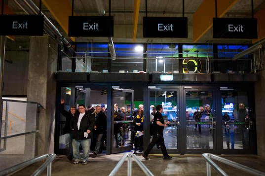 Dörrarna slås upp för första gången på Friends Arena