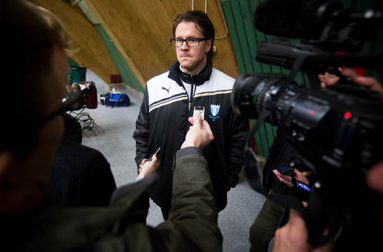 Rikard Norling, tränare Malmö FF, svarar på frågor