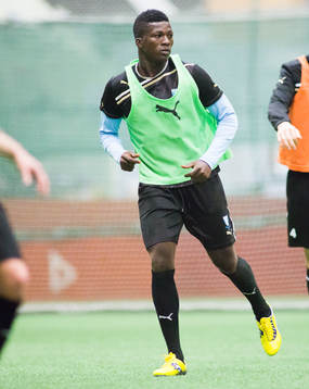 Benjamin Fadi, 17år, Ghana, provspelar för Malmö FF
