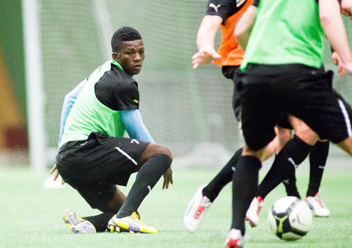 Benjamin Fadi, 17år, Ghana, provspelar för Malmö FF