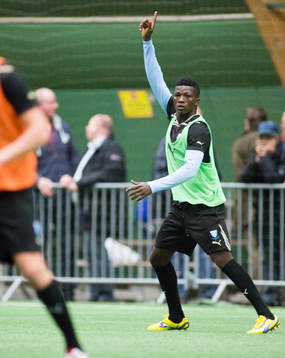 Benjamin Fadi, 17år, Ghana, provspelar för Malmö FF
