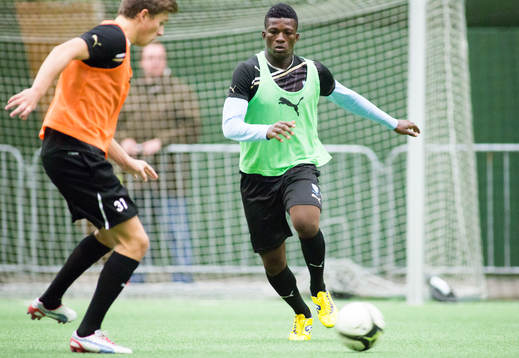 Benjamin Fadi, 17år, Ghana, provspelar för Malmö FF