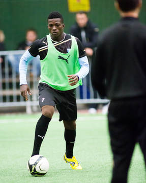 Benjamin Fadi, 17år, Ghana, provspelar för Malmö FF
