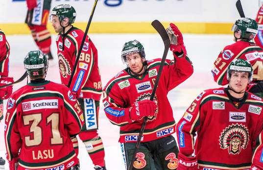 Joel Lundqvist, Frölunda, tackar publiken