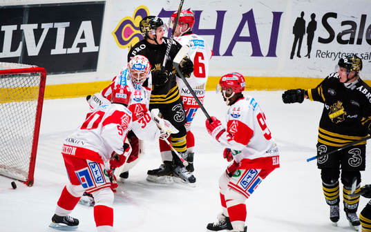 Bläddra bland fler bilder av Ishockey, Elitserien, AIK - Timrå