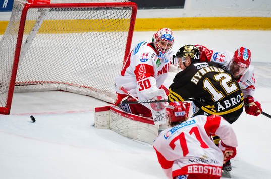 Fredrik Hynning, AIK, gör det matchavgörande 2-1-målet