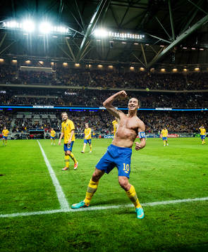 Zlatan Ibrahimovic jublar