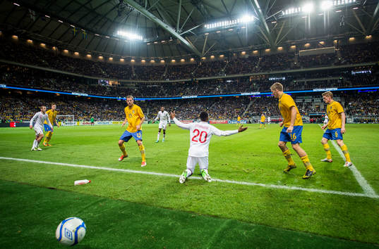 Daniel Sturrige, England på sina knän