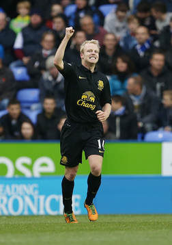 Football - Reading v Everton - Barclays Premier League  -