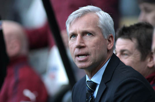 Football - Newcastle United v Swansea City - Barclays