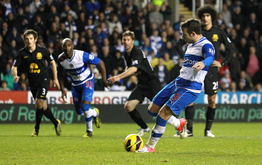 Football - Reading v Everton - Barclays Premier League  -