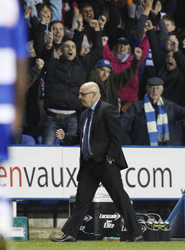 Football - Reading v Everton - Barclays Premier League  -