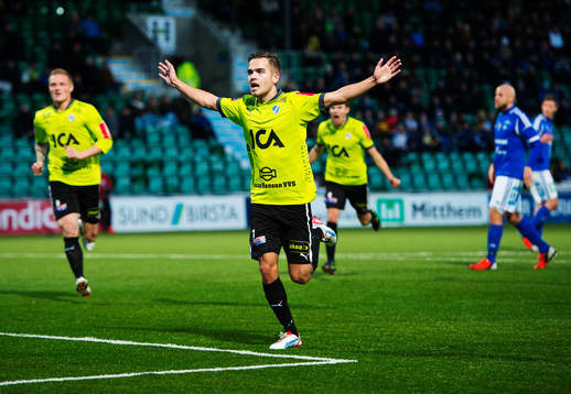 Kristinn Steindorsson, Halmstad, jublar